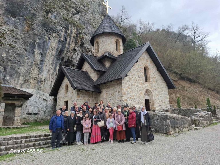 ПОСЈЕТА МАНАСТИРИМА МИЛЕШЕВСКЕ ЕПАРХИЈЕ